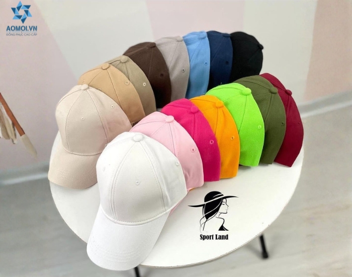 Mũ lưỡi trai đồng phục màu trắng thiết kế riêng