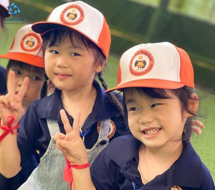 may-mu-dong-phuc-mam-non-vai-mem-an-toan-cho-be