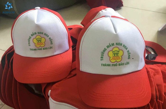 may-mu-dong-phuc-mam-non-vai-mem-an-toan-cho-be