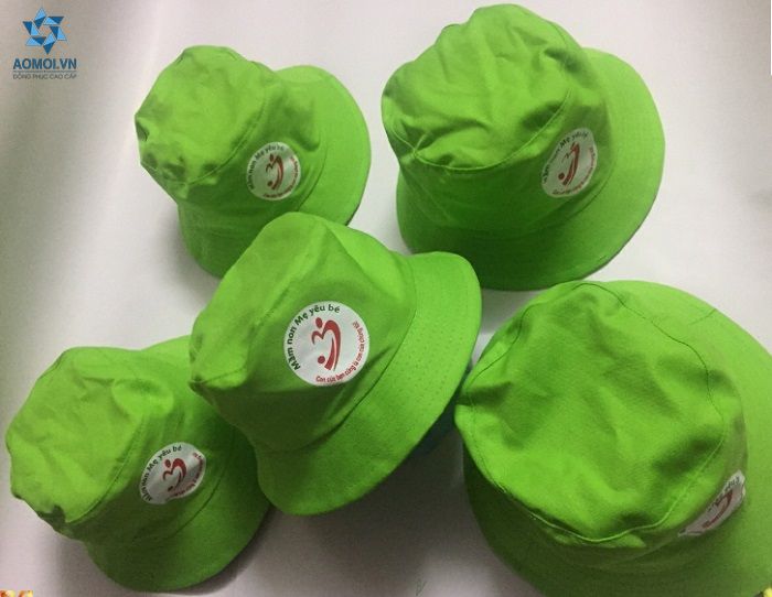 may-mu-dong-phuc-mam-non-vai-mem-an-toan-cho-be