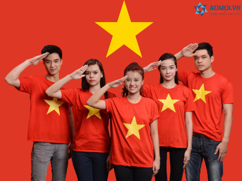 Áo cờ đỏ sao vàng chất liệu cao cấp, mềm mại, thoáng mát, in hình ngôi sao vàng sắc nét. Phù hợp cho sự kiện, du lịch, cổ vũ bóng đá, lễ hội và các hoạt động tập thể