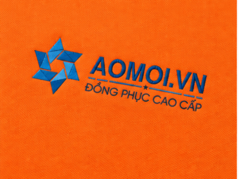 Mẫu Áo Phông Đồng Phục Màu Cam Sáng Tạo Và Khơi Nguồn Cảm Hứng là lựa chọn hoàn hảo cho các doanh nghiệp, đội nhóm và tổ chức muốn xây dựng hình ảnh năng động, trẻ trung và đầy nhiệt huyết.